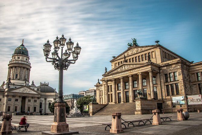 Get to Know Berlin's Main Sites –A Private Tour with Jacob - Your guide: meeting Nadav Jacobs and keeping control of the pace
