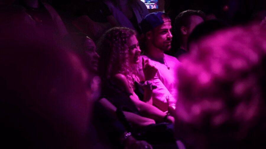 GET UP Comedy in Hamburg - Life is too short not to laugh! - Price and value: about $21 for a real-night show