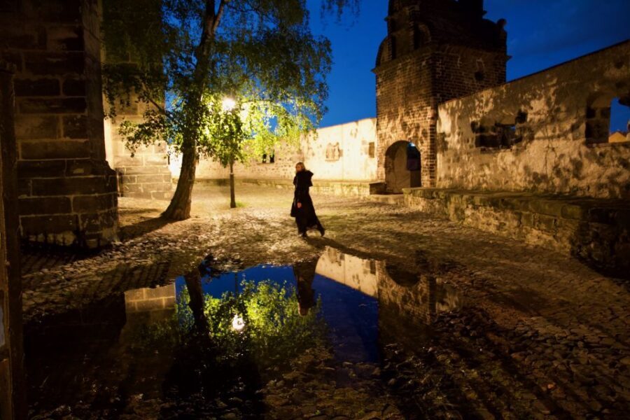 Görlitz: Ghosts and Spooky Historical Night Walking Tour - Entering Görlitz’s Ghost Story: Night Walk Energy With Real Places