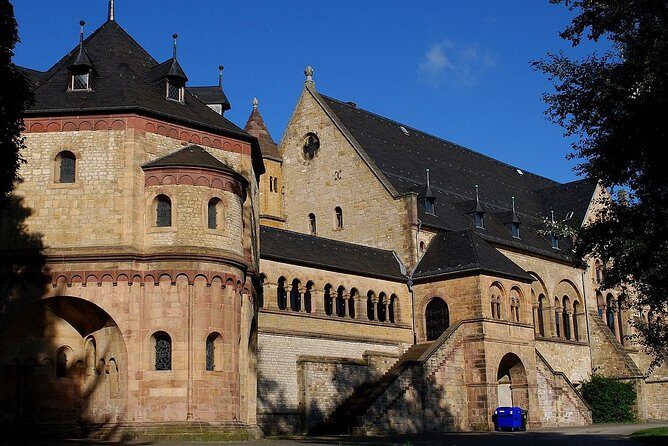 Goslar City guided tour - Meeting at Markt 6 and pacing yourself for cobblestones