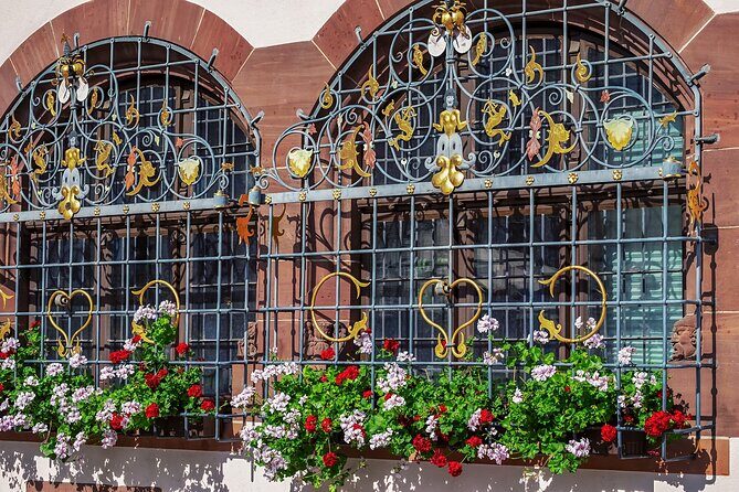 Group tour in Italian in Freiburg im Breisgau - Historisches Kaufhaus: Commerce, Taxes, and City Power