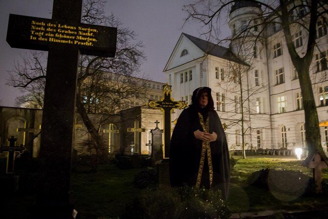 Gruseltour Berlin Haunted Ghost Walk 90-minute at Berlin Mitte city center - Where the tour ends: the drop-off near Poststraße and Nikolaiviertel