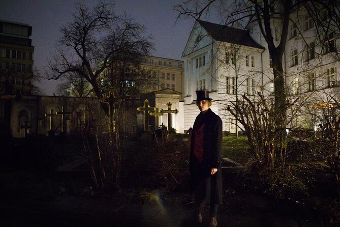 Gruseltour Berlin Haunted Ghost Walk 90-minute at Berlin Mitte city center - Meeting at Klosterstraße: start where the old stories begin