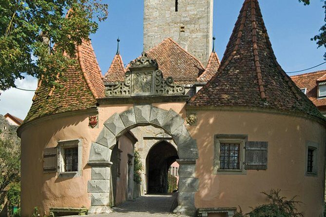 Guided Rothenburg Day Trip from Frankfurt - The best kind of free time: shopping, photos, and the Schneeballen moment