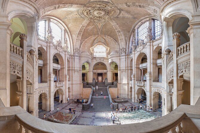 Guided tour of the New Town Hall in Hanover - Key things I’d plan around