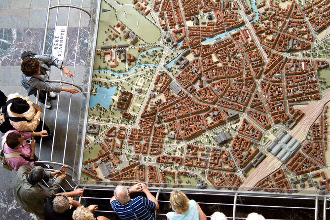 Guided tour of the New Town Hall in Hanover - The Wilhelmine design and the 97.73-meter dome you can’t ignore
