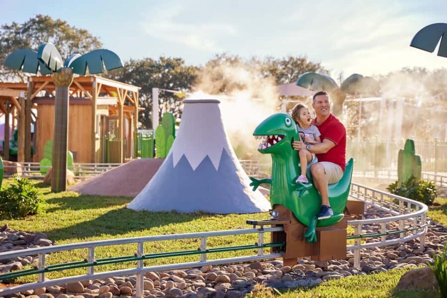 Günzburg: LEGOLAND® Deutschland & PEPPA PIG Park Ticket - Two Parks, One Ticket: How This Combi Day Works in Günzburg