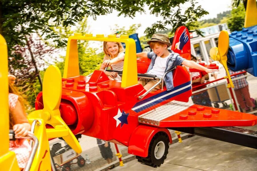 Günzburg: LEGOLAND® Deutschland & PEPPA PIG Park Ticket - PEPPA PIG Park Highlights: Daddy Pig’s Car and Muddy Puddles Water Play
