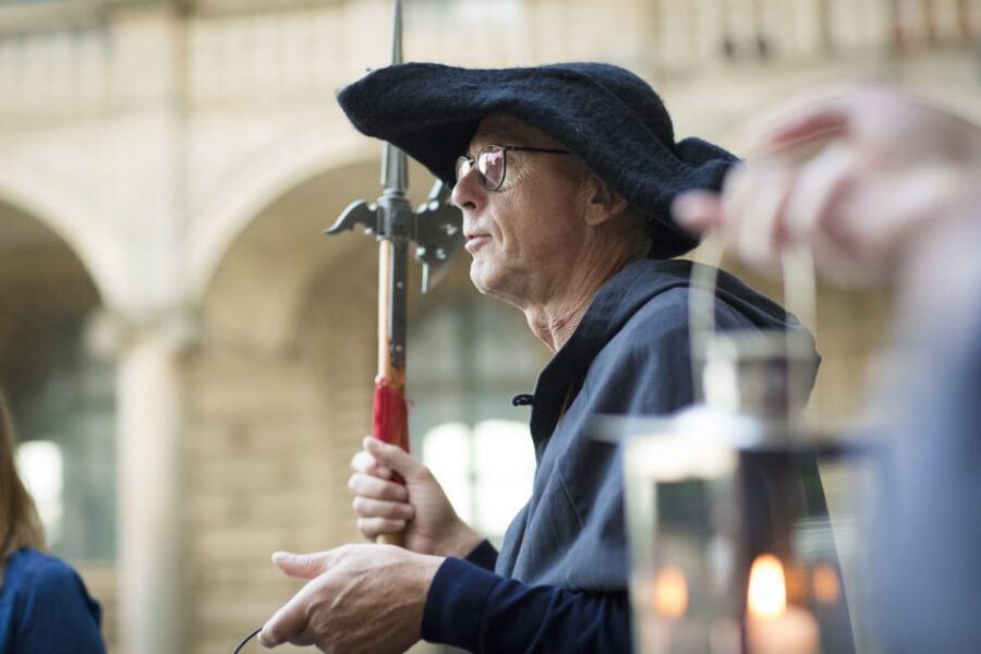 Güstrow: Night watchman tour by lantern light - Getting started: meeting at Güstrow-Information e.V.