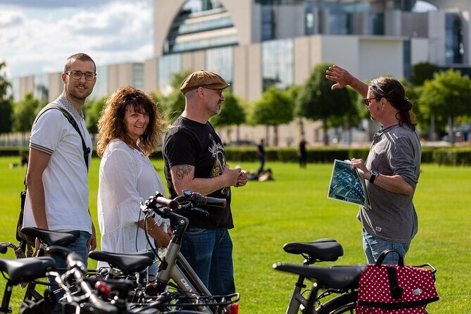 Half-Day Guided Bike Tour of Central Berlin's Highlights - Brandenburg Gate: a 10-minute stop that hits like a headline