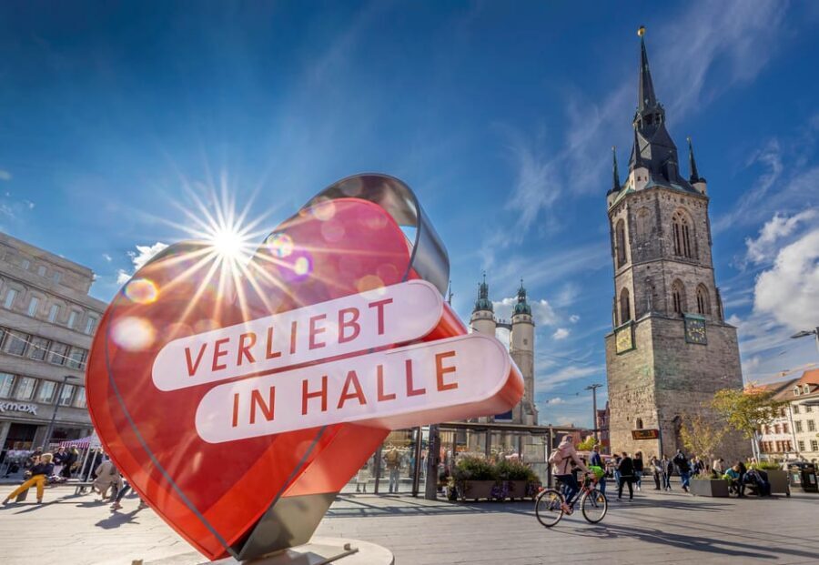 Halle (Saale) : Die Altstadt-Tour - What the 1.5 Hours Feel Like: A Walk Through the Story