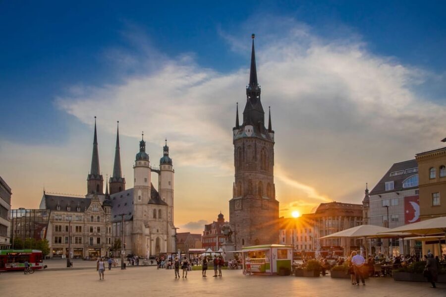Halle (Saale) : Die Altstadt-Tour - A German Guide Who Keeps the Pace Light
