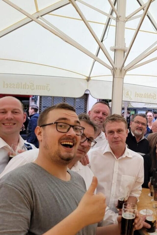 (H)Alt! 4 Bier! Brauhaus! Führung! - The walking route: Old Town sights, carnival lore, and Rhine views