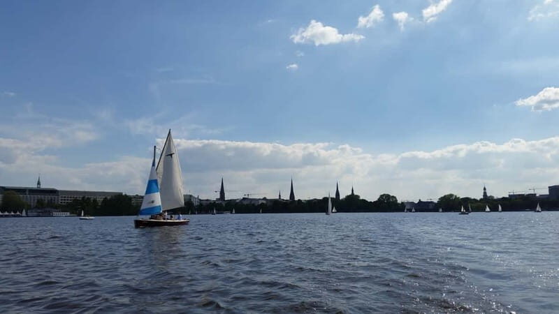 Hamburg: 1.5-Hour Sailing Sightseeing Tour on Aussenalster - Meeting the Skipper at the Dock: Simple Instructions That Save Time