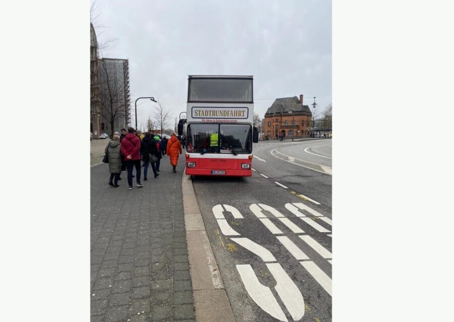 Hamburg: 1-Hour Sightseeing Bus Tour with Live Guide - Sustainability choices you can feel good about