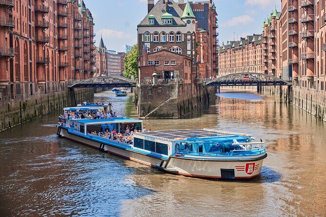 Hamburg: 2-hour harbor cruise - German Live Commentary and the RainerAbicht Audio App