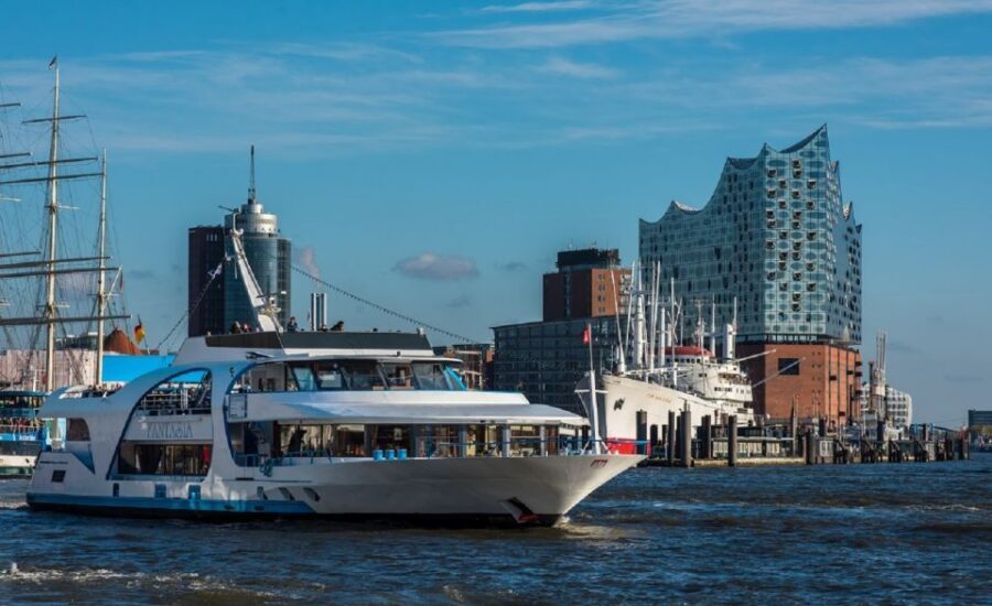 Hamburg: 2-Hour Sightseeing Cruise to Blankenese - Price and Value: Why $47 Works for a 2-Hour Hit