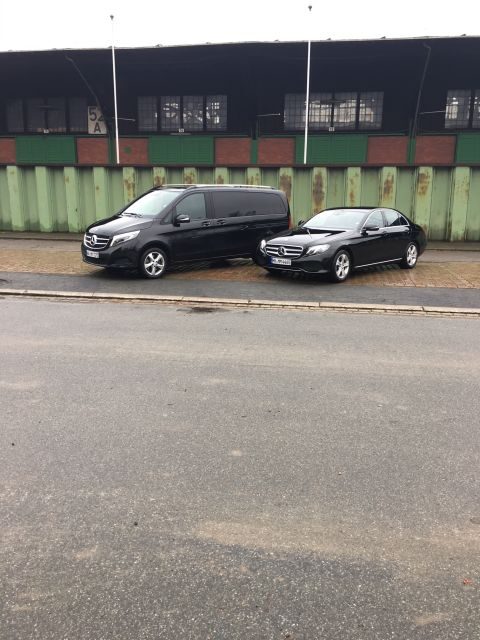 Hamburg: 3-Hour Limousine Tour with Driver-Guide - Inside the limousine: comfort that changes how you see the city