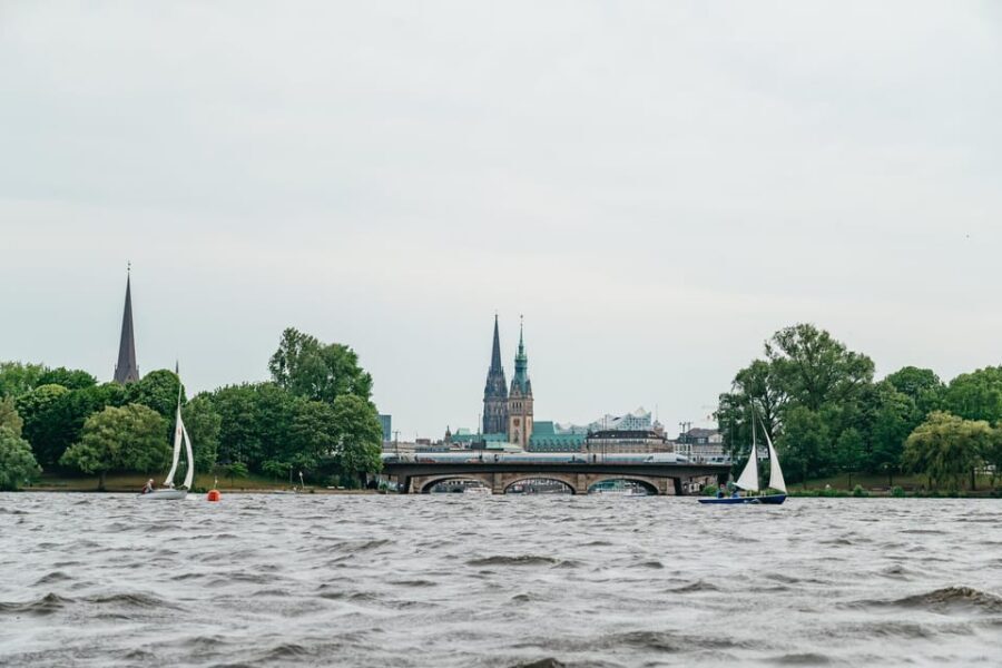 Hamburg: Alster River Sailing Tour on a 2-Masted Sailboat - Why sail the Alster in a classic mahogany cutter