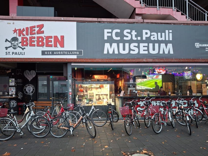 Hamburg: Downtown, Alster & Creative Neighborhoods by Bike - Sternschanze and Karolinenviertel: Creative Streets With Real Stories