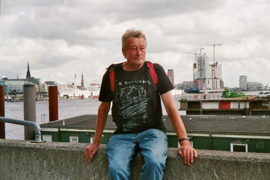 Hamburg: Downtown, Alster & Creative Neighborhoods by Bike - Inner Alster by Bike: Lombard Bridge, Villas, and Boat-Club Life