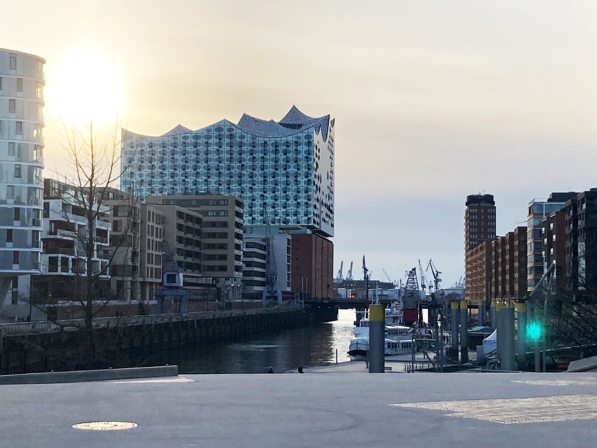 Hamburg: Guided Walking Tour in Danish - Why Danish guidance works so well in Hamburg