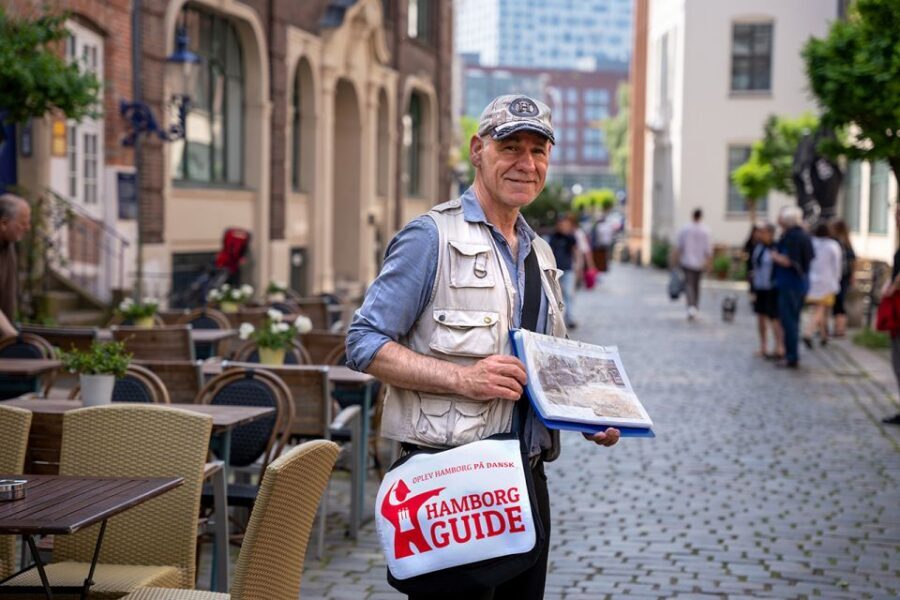 Hamburg: Guided Walking Tour in Danish - How the 2-hour pace keeps the story readable