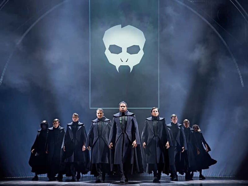 Hamburg: Harry Potter and the Cursed Child Theater - Like a musical without being one: how the pacing and effects work together