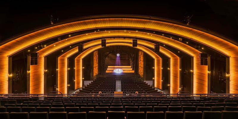 Hamburg: Harry Potter and the Cursed Child Theater - Intermission planning: open bar package and how to avoid stress