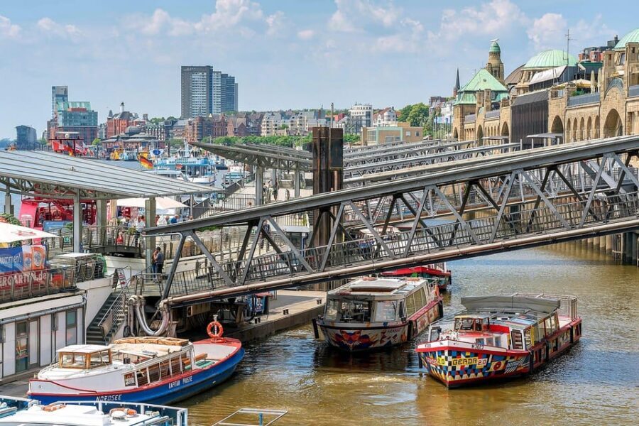 Hamburg: Hop on Hop off city tour and 1 hour harbor tour - Setting Out From Landungsbrücken Bridge 4: Where the Orange-Yellow Buses Leave