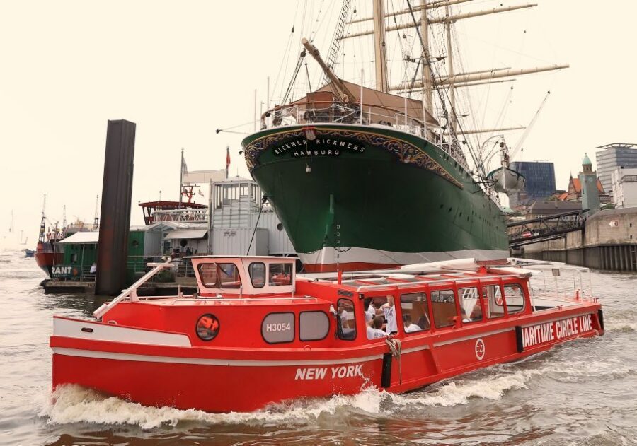 Hamburg: Hop-On Hop-Off Harbor Cruise with Commentary - Landing Bridge 10: Your Starting Point and First Small Win