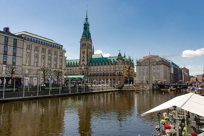Hamburg Hop-on-Hop-off Tour, Harbor and Lake Alster Cruise - Picking the right stops when you only have a few hours