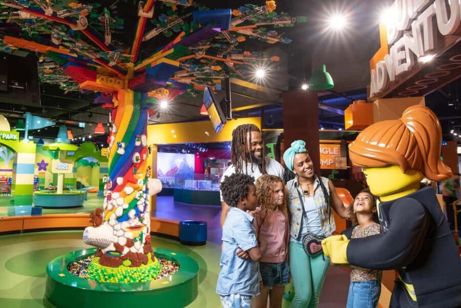 Hamburg: LEGO© Discovery Centre admission ticket - MINI WORLD + LEGO Hamburg Landmarks You Can Actually Look At