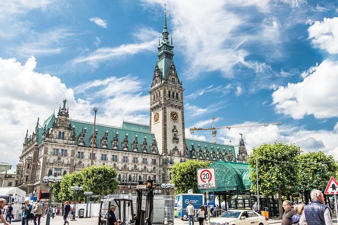 Hamburg Like a Local: Private and Personalized Experience (3hrs) - How the 3 Hours Usually Feel in Real Life