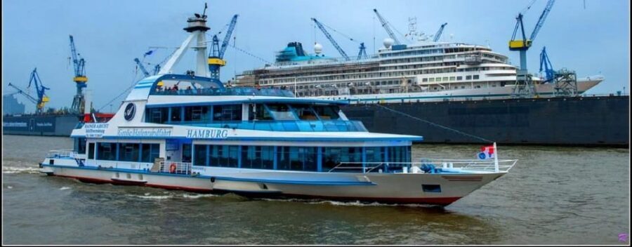 Hamburg: Line C Sightseeing Tour Hop On Hop Off and Harbor Cruise - Audio guide languages: using the info without slowing down