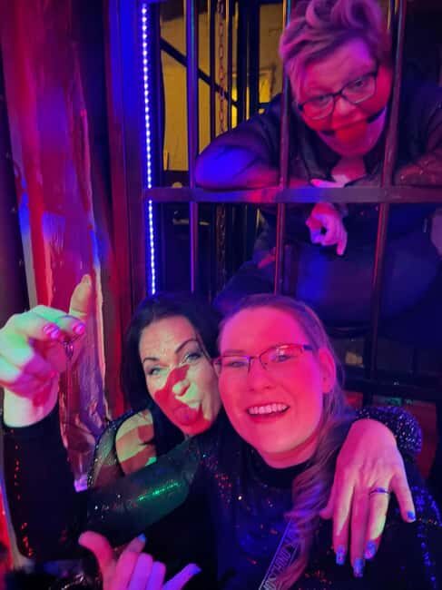 Hamburg: Neighborhood tour with a former dominatrix - Key takeaways