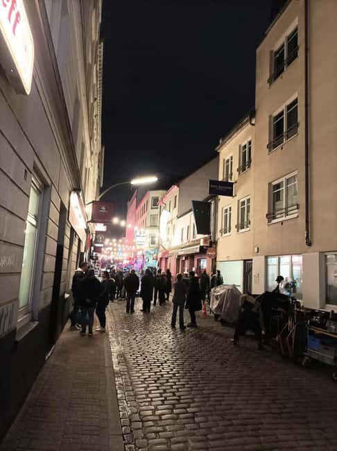 Hamburg: Neighborhood tour with a former dominatrix - Who should book this St. Pauli neighborhood tour