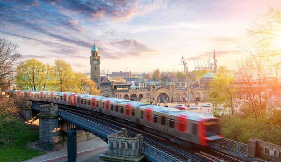 Hamburg: Old Town Highlights Private Walking Tour - St. Pauli Church and Chilehaus: Hanseatic Power, Then Brick Ocean-Liner Drama