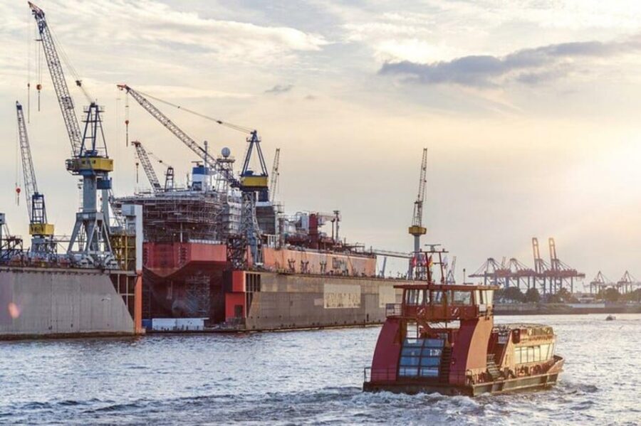 Hamburg: One Hour Traditional Harbor Cruise - Key Things You’ll Notice on This One-Hour Cruise