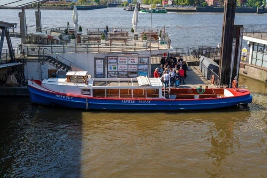 Hamburg: One Hour Traditional Harbor Cruise - A One-Hour Harbor Cruise That Actually Teaches You Something