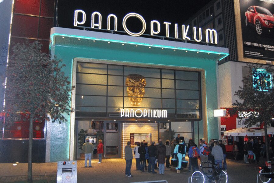 Hamburg: Private 1.5-Hour Walking Tour of St. Pauli - Key Things You’ll Notice on This St. Pauli Walk