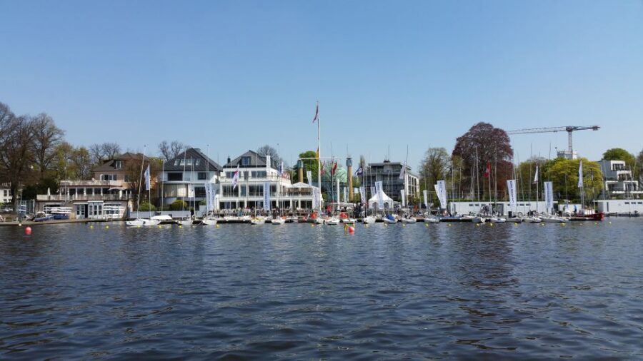 Hamburg: Private 3-Hour Guided Car Tour - Koehlbrand Bridge and the Port Overview Finish: Europe’s 3rd-Largest Port