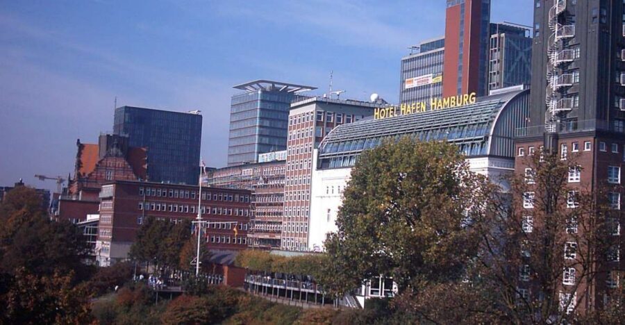 Hamburg: Private 75-Minute Tour of St. Pauli - Reeperbahn and Davidstrasse: stories behind the street names