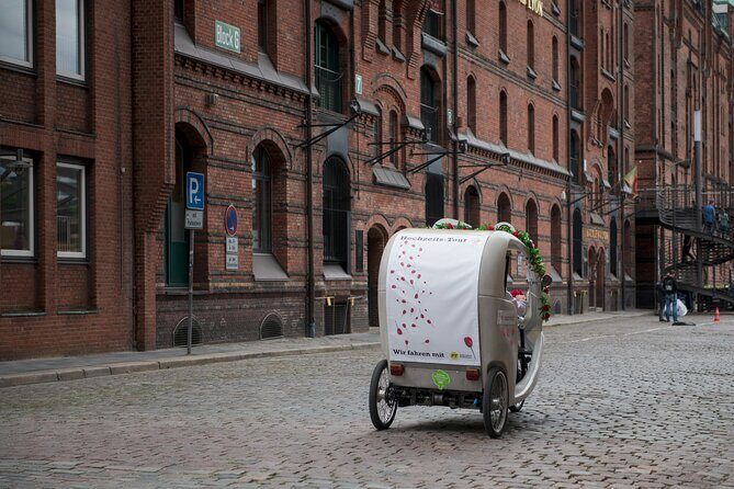 Hamburg - Private Peppercorn Tour for 2 Persons - A Private Rickshaw Ride Through Peppercorn Locations
