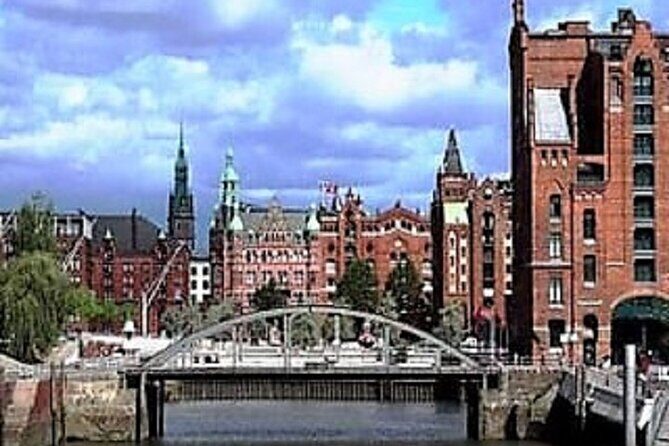 Hamburg - Private Peppercorn Tour for 2 Persons - Stop Two: HafenCity and Hamburg’s New Urban Plan