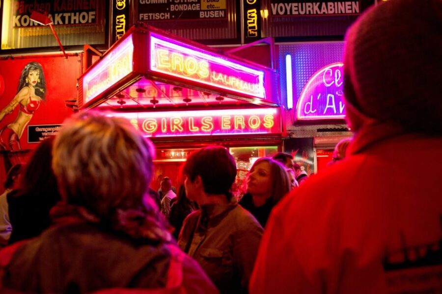Hamburg: Private Tour Red Light District Walking Tour - Herbertstraße and the outside-only view: history you can’t ignore