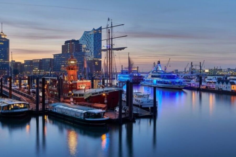 Hamburg : Private Walking Tour With A Guide (Private Tour) - Key Points You’ll Care About