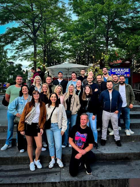 Hamburg: Pubcrawl & Nightlife Tour auf St.Pauli - 4+ bars and the shot rhythm: what’s included (and what isn’t)