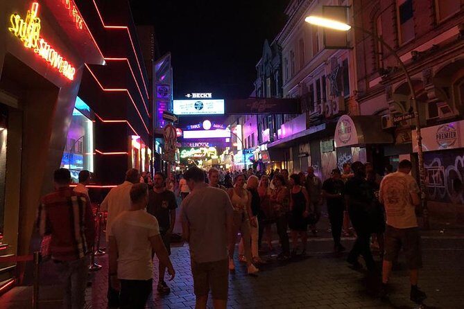 Hamburg: Red- & Bluelight - Private guided Reeperbahn Tour - Spielbudenplatz: Esso-Tankstelle, St. Pauli Then vs Now, and Tourism’s Cost