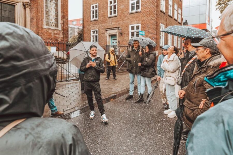 Hamburg: Reeperbahn & St Pauli Guided Tour with Kiez Insider - A Word About the Guide Style (Bela Gets Noticed)